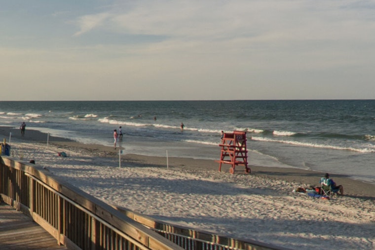Georgia Couple Charged with Child Neglect After Found Intoxicated on Daytona Beach