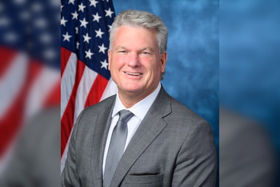 Georgia Rep's Seat of Silence, Honoring Victim in Protest of Biden's Policies at State of the Union