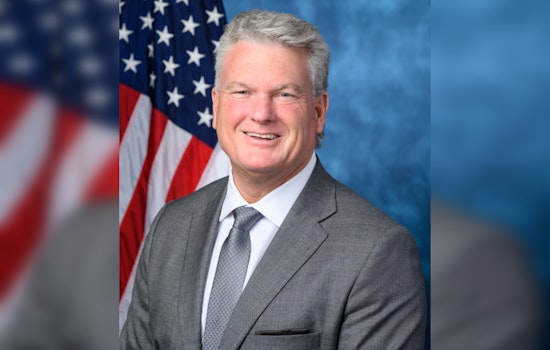 Georgia Rep's Seat of Silence, Honoring Victim in Protest of Biden's Policies at State of the Union