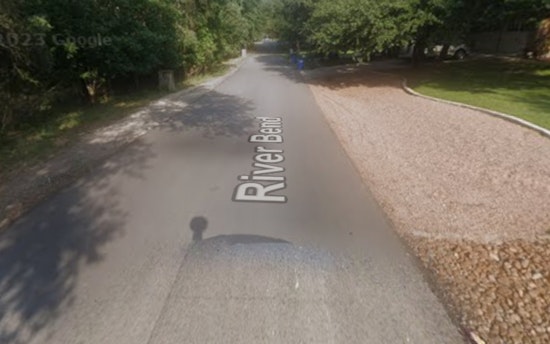Golf Cart Plunge off 'Cliff' in Austin Injures One, Necessitates Airlift to Hospital