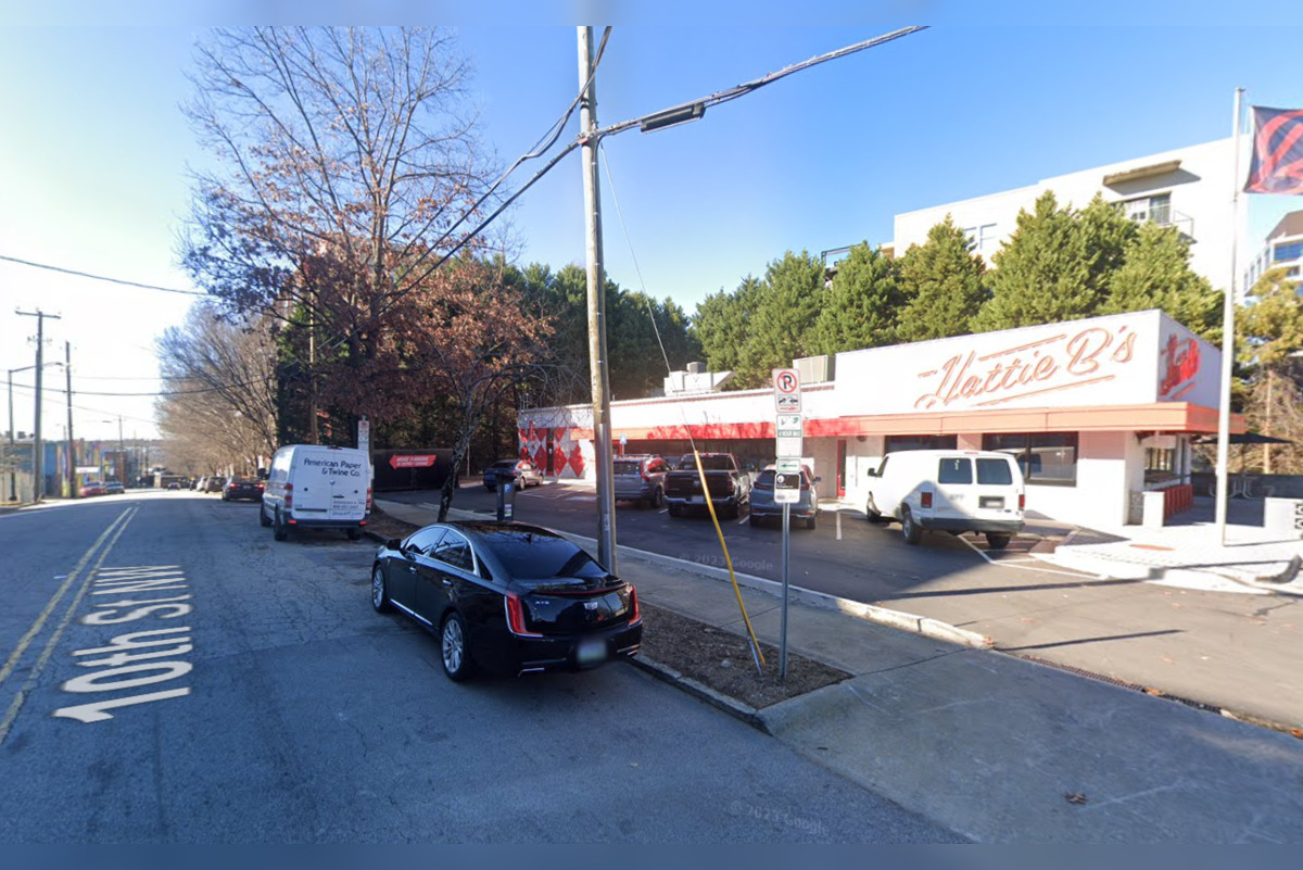 Gunfight During Attempted Robbery In Atlanta's Northwest Dining