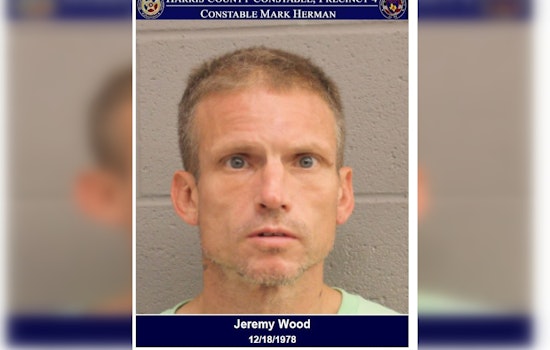 Harris County Deputies Arrest Man Suspected of Evading and Robbery After Foot Chase