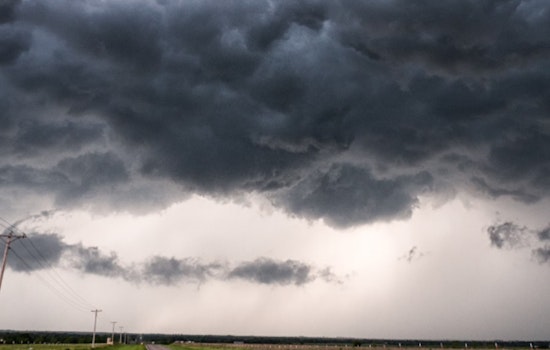 Houston Braces for Windy Weekend as Daylight Saving Time Approaches