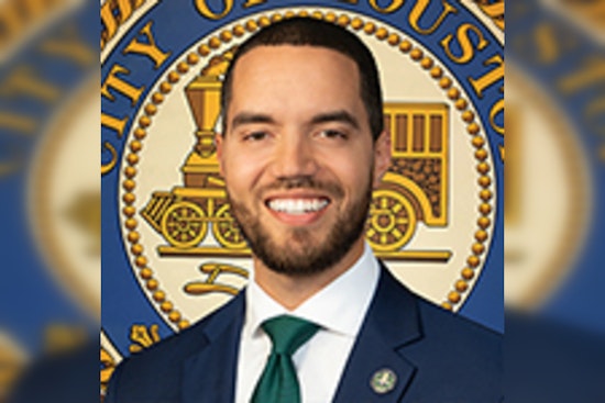 Houston City Controller Chris Hollins Puts Brakes on $150M Bush Airport Terminal B Overhaul Vote
