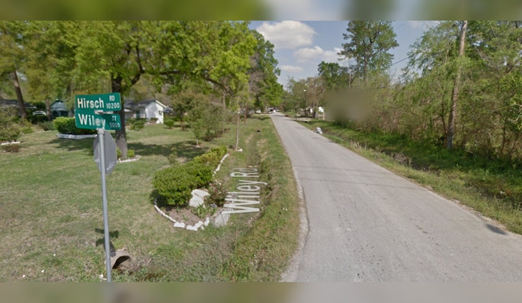 Houston Fire Fighters Extinguish East Little York Home Blaze, No Injuries Reported
