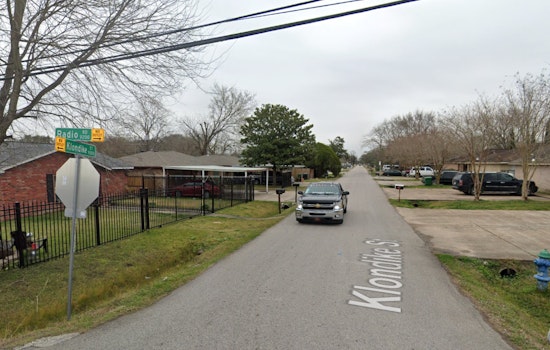 Houston Firefighters Battle Blaze in Greater Hobby Area, Estimated $180K in Damage