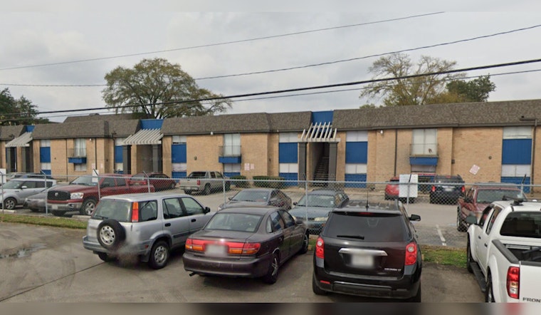 Houston Firefighters Extinguish Hillcroft Ave. Apartment Blaze, Arson Investigation Underway
