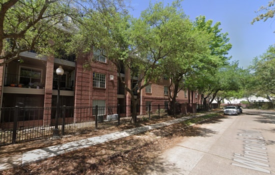 Houston Firefighters Quell Uptown Apartment Blaze, Rescue Pet With No Injuries Reported