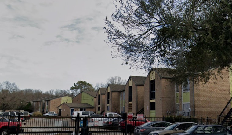 Houston Firefighters Quickly Contain Greater Inwood Apartment Fire, No Injuries Reported