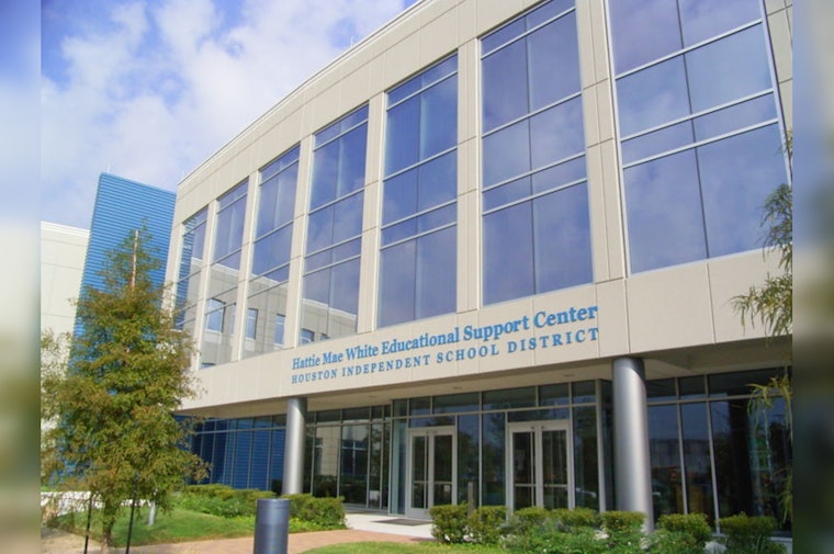 Houston ISD Enrollment Drops by 6,000 Amid Implementation of New Education System and State Takeover