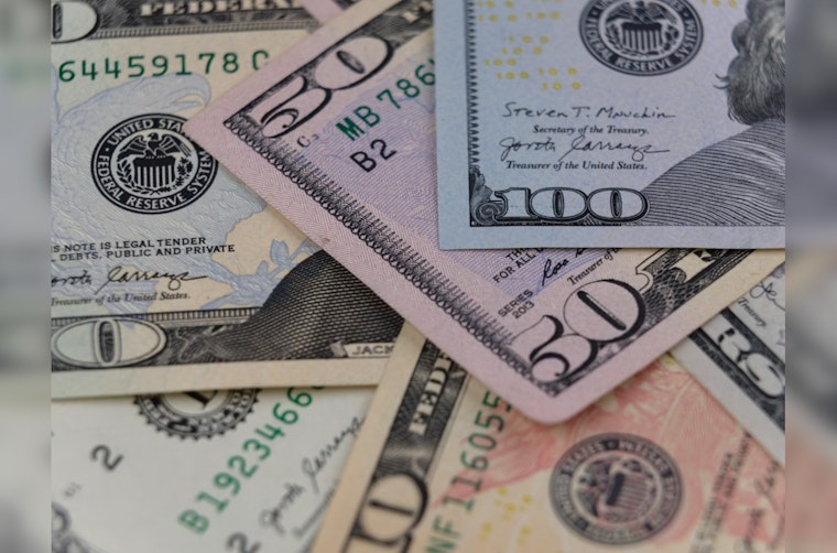 Houston ISD Offers $90K Salaries to Entice Certified High School Teachers Amid Hiring Drive