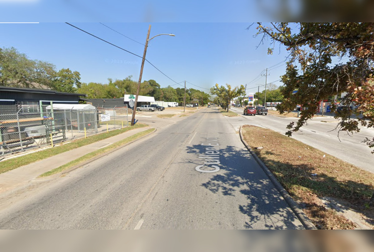 Houston Man Killed in Tragic Motorcycle Crash on Cullen Boulevard