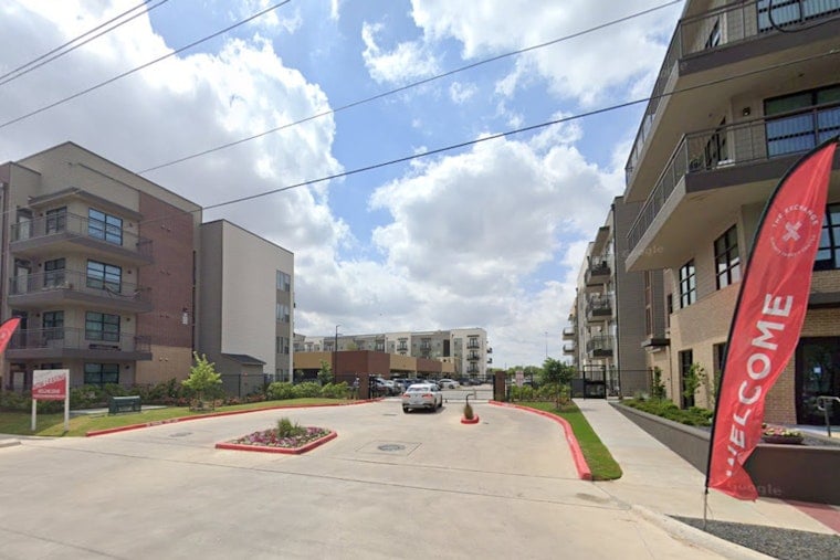 Houston Police Fatally Shoot Armed Suspect During Assault Response in Central City Complex