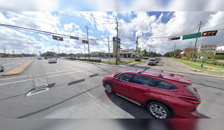 Houston Police Investigate Fatal Crash at Dunvale and Westheimer After Driver Runs Red Light