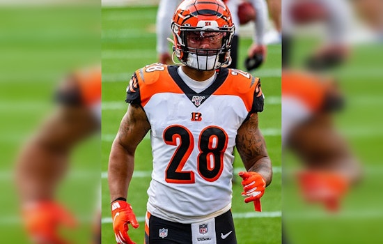 Houston Texans Amp Up Offense, Acquiring Pro Bowler Joe Mixon from Cincinnati Bengals