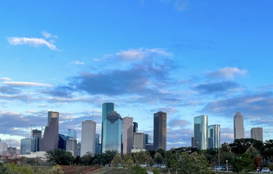 Houston Weather, Warm and Windy Conditions Precede Storm Threats, Rip Current Warnings Issued