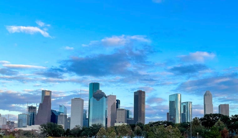 Houston Weather, Warm and Windy Conditions Precede Storm Threats, Rip Current Warnings Issued