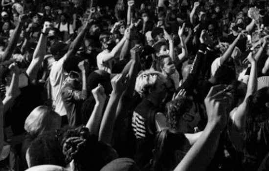 Istanbul Women Defy Ban with 'Feminist Night March' Demanding Equal Rights Amid Police Crackdown