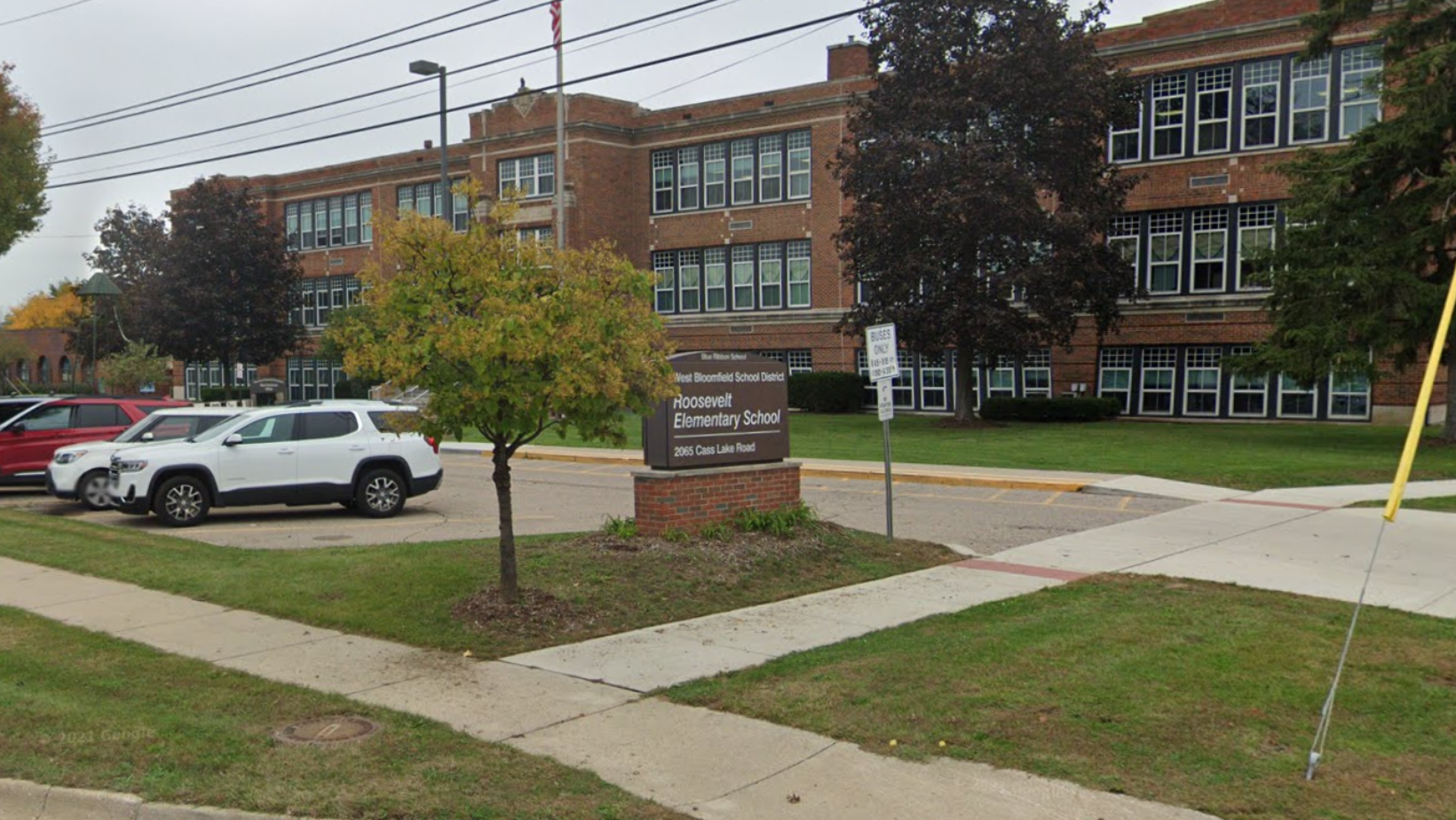 Keego Harbor Residents Rally to Save Historic Roosevelt Elementary