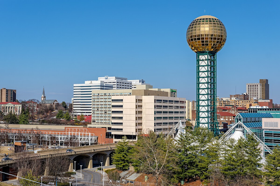 Knoxville Anticipates Warm Sunny Days Ahead, Potential Weekend Showers on the Horizon