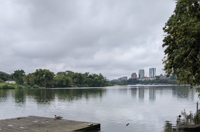 Knoxville Faces Showers and Potential Thunderstorms, NWS Advises on Flood Risk