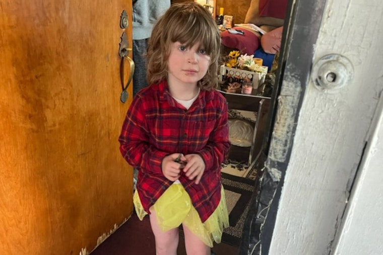 Knoxville Police Quickly Locate Guardians of Young Girl Found Alone in East Knoxville