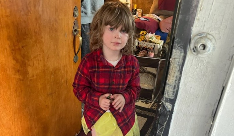 Knoxville Police Quickly Locate Guardians of Young Girl Found Alone in East Knoxville