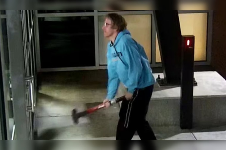 Lacey Police Search for Suspect in Sledgehammer Break-In at South Sound Behavioral Hospital