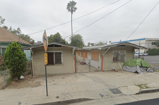 Los Angeles Firefighters Achieve Rapid Knockdown of Intense Chinatown Duplex Blaze