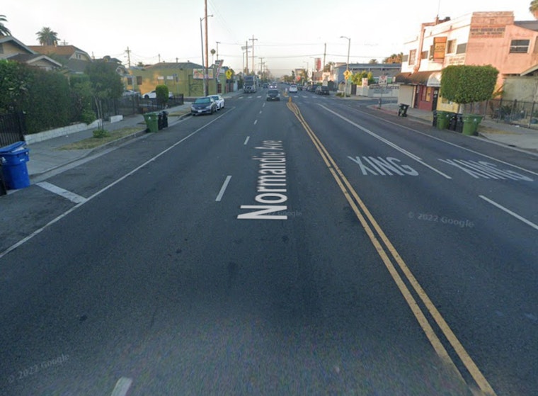 Los Angeles Firefighters Extinguish Vermont Square Garage Fire, No Injuries Reported