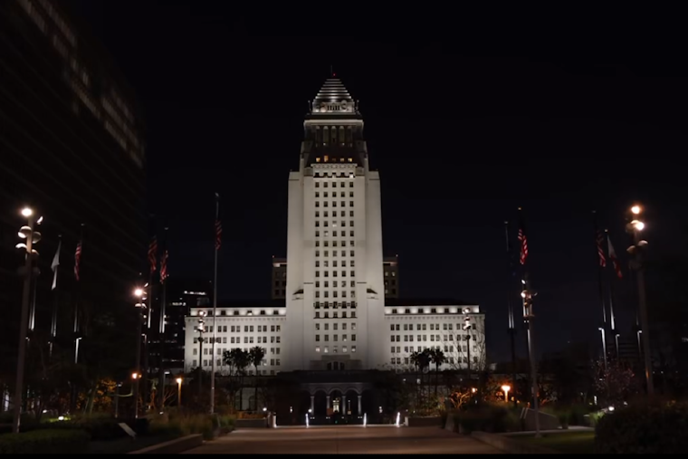 Los Angeles Icons Dim Lights in Solidarity with Global Earth Hour Initiative