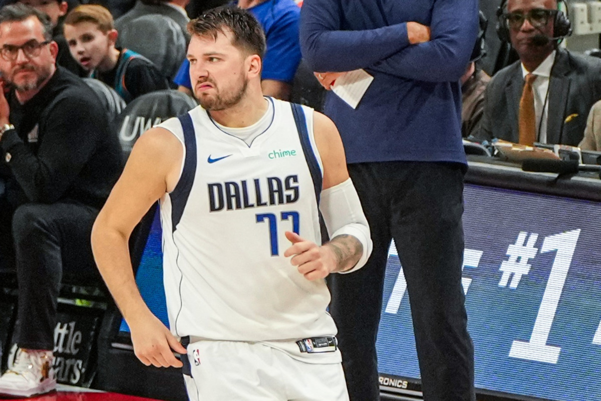 Luka Doncic's NBA-Record Triple-Double Leads Mavericks Past