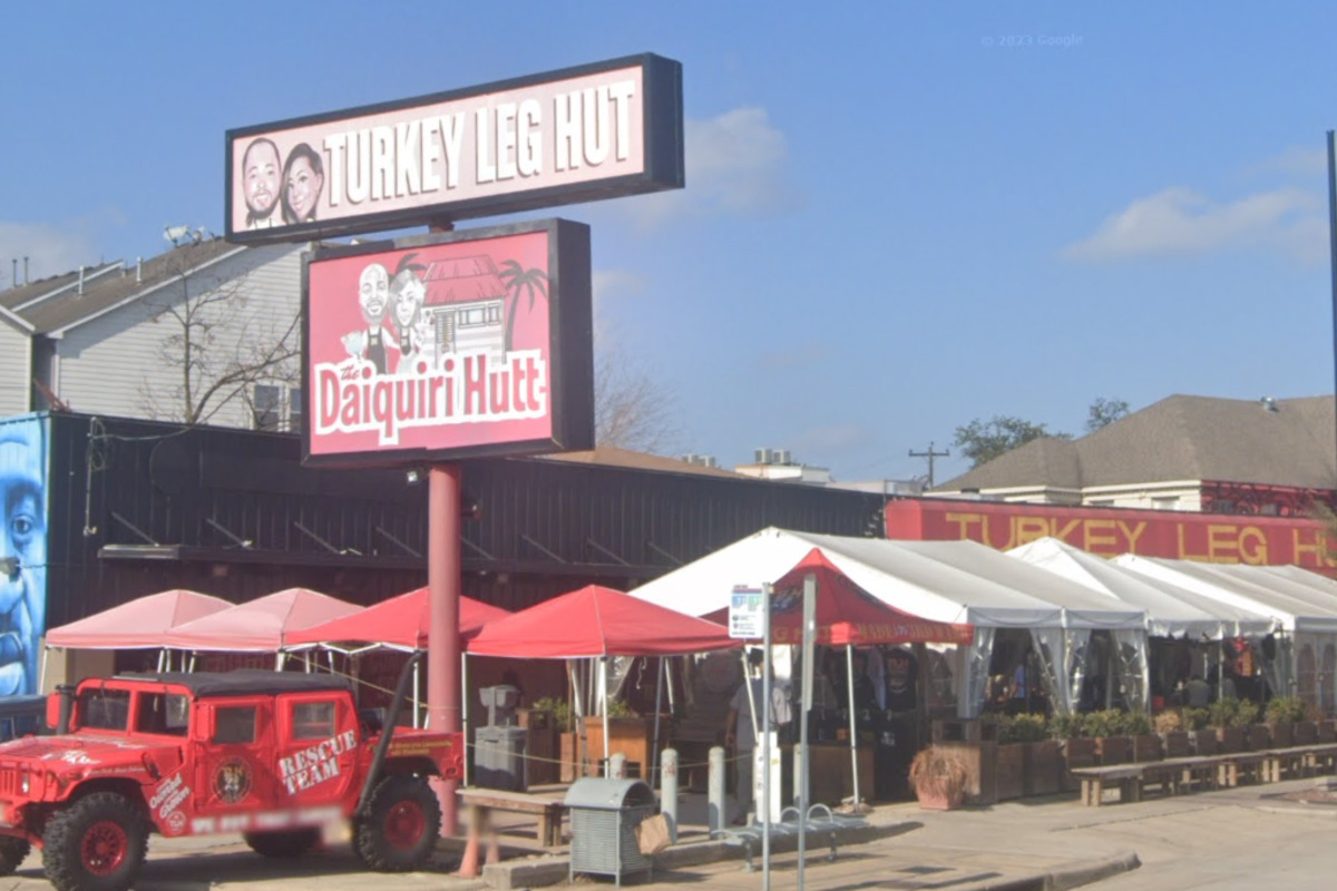 Lynn Price, Former Turkey Leg Hut CoFounder, Launches Oyster PopUp