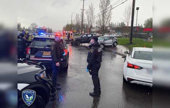 Man Arrested Following Multi-Vehicle Crash and Knife Threat on Tigard Highway