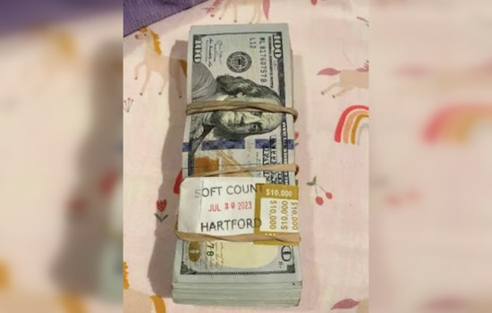 Man Charged in $700K Casino Scam in Hartford, FBI Probe Leads to Chicago Home