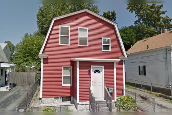 Man Dies, Another Injured in Late-Night House Fire in Lowell, Massachusetts