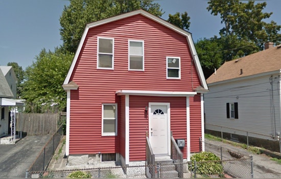 Man Dies, Another Injured in Late-Night House Fire in Lowell, Massachusetts