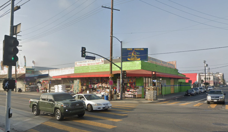 Man Fatally Shot While Driving Crashes Into Downtown Los Angeles Building