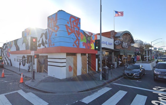 Man Fatally Stabbed in Altercation at Dave's Hot Chicken in Long Beach, Suspect Sought by Police