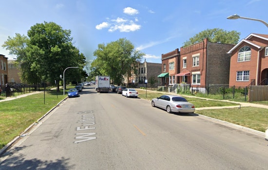 Man Killed, Woman Wounded in Gunfire on Chicago's West Fulton Street; Assailant at Large