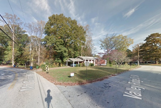 Man Shot in Leg During Robbery in Atlanta, Police Seek Public's Help to Find Suspect
