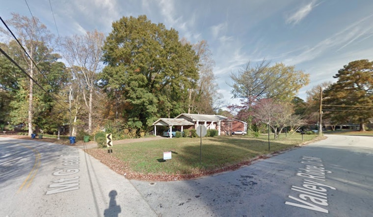 Man Shot in Leg During Robbery in Atlanta, Police Seek Public's Help to Find Suspect