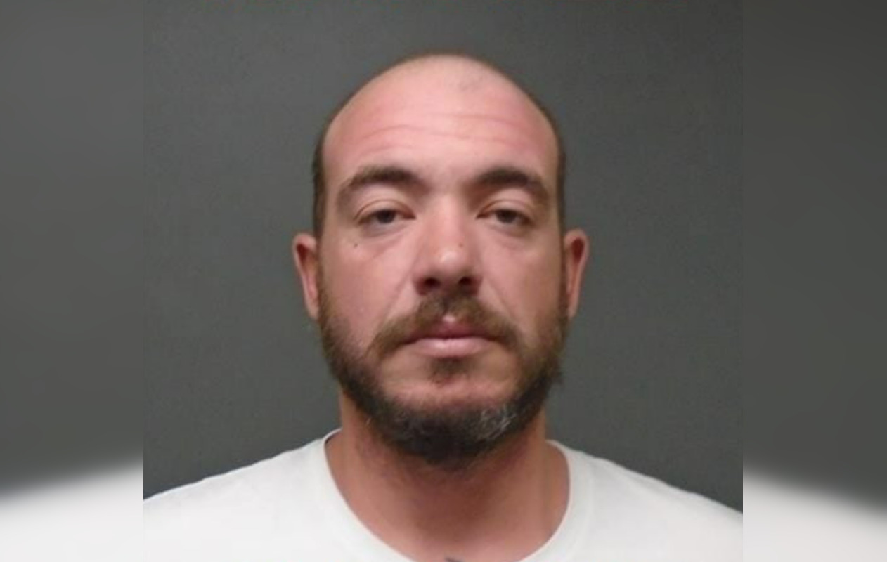 Manhunt in Arizona Authorities Seek "Armed and Dangerous" Suspect