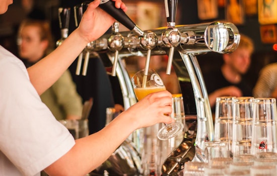 Massachusetts Tipped Wage Battle Intensifies as Advocates and Restaurant Industry Clash