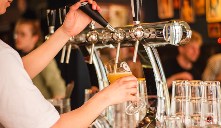 Massachusetts Tipped Wage Battle Intensifies as Advocates and Restaurant Industry Clash