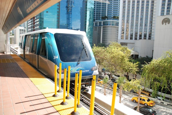 Metromover Service in Miami-Dade Suspended for Construction, with Free Bus Shuttles Offered