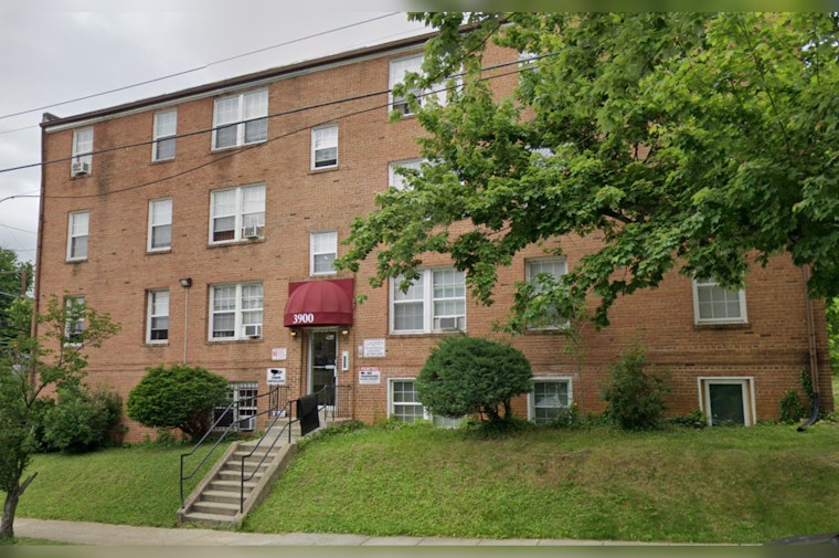 Metropolitan Police Apprehend Man Suspected of Robbery, Assault on Officer in Southeast D.C.