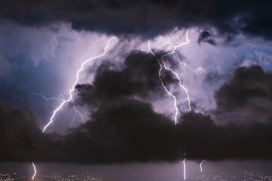 Miami Braces for Scattered Thunderstorms Amidst Warm, Sunny Spells This Week