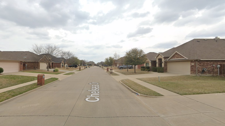 Midlothian Community on Alert After Deadly Shooting Leaves 25-Year-Old Dead, Suspect At Large