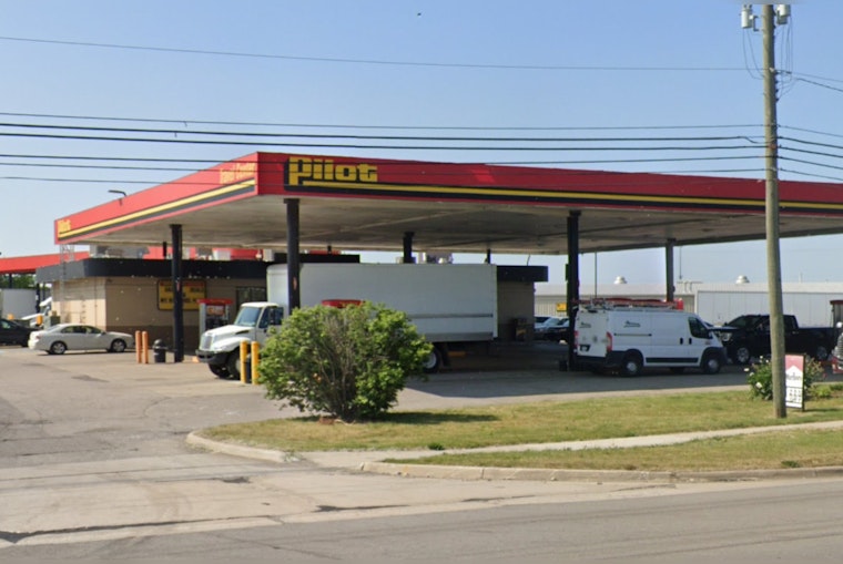 Monroe Public Safety Officers Discover Explosive Device During Fugitive Arrest at Gas Station